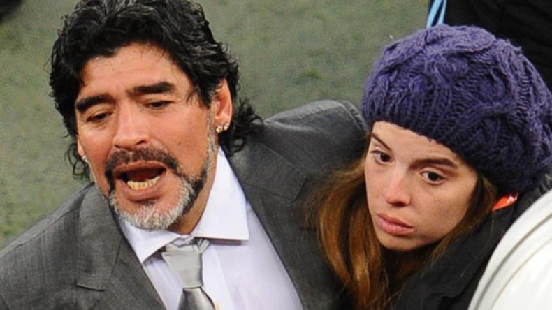 مارادونا يسعى لسجن ابنته!