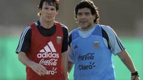 مارادونا يطلق سهام انتقاداته صوب ميسي