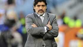 مارادونا: قد أترشّح لرئاسة الفيفا من أجل العرب