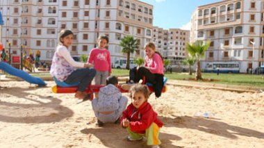 Habitat:  40 % des logements et des locaux cédés à leurs bénéficiaires