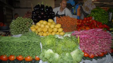 Speculators impose their law on the market ahead of the Ramadan