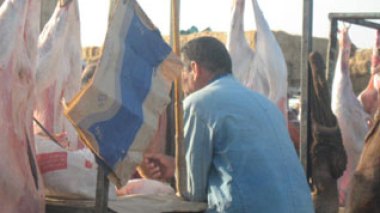 Des dizaines de citoyens ont préféré la viande de la chèvre à la viande importée