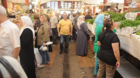 الإحتكار وغياب الدولة يرهنان قوت الجزائريين