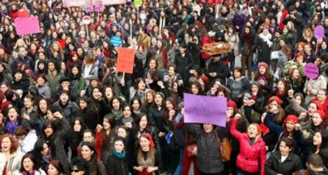 Turquie: des femmes manifestent contre un projet de loi sur l'avortement