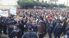 أخيرا‮.. ‬الجزائريون‮ ‬بقوة‮ ‬في‮ ‬الشارع‮ ‬لنصرة‮ ‬غزة