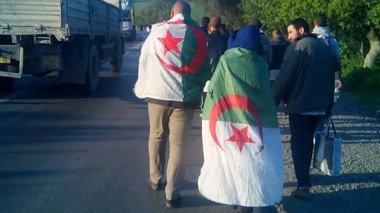 Education: les rangs des marcheurs s’élargissent