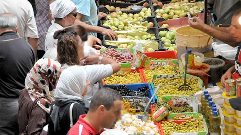 خميس “اللهفة” الرمضانية يكسر إجراءات الذروة لفيروس كورونا!