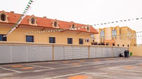 الحكومة تجمّد إنجاز 189 سوق وتلغي 12 آخر بسبب محنة النفط