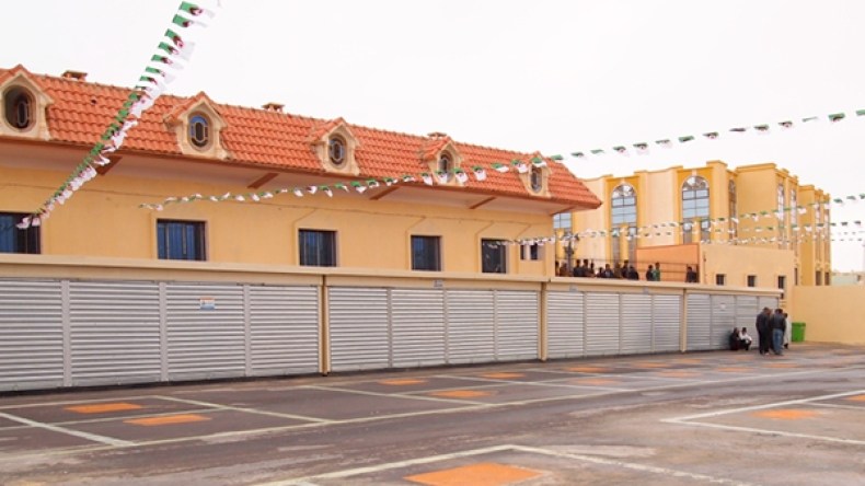 الحكومة تجمّد إنجاز 189 سوق وتلغي 12 آخر بسبب محنة النفط