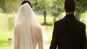 أمريكية تتزوج 46 مرة وما زالت عذراء