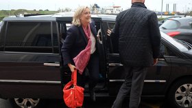 الجبهة الوطنية بلا برنامج.. لكنها البديل المرّ للفرنسيين