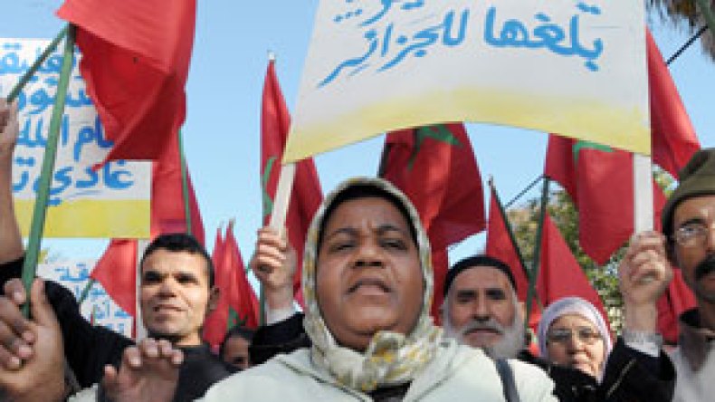 العثور على 5 جثث و جرح العشرات في احتجاجات المغرب