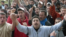 الضرب على “الأواني” أسلوب جديد للتظاهر في المغرب