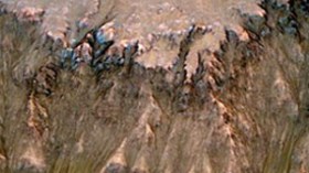 أدلة جديدة على وجود الماء في المريخ