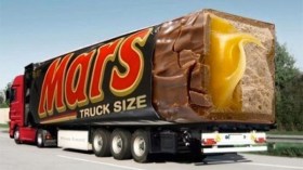 شكولاطة “مارس” الممزوجة بقطع حديدية مازالت تباع في الأسواق الجزائرية