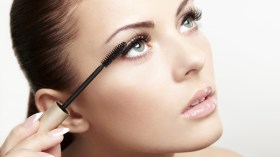 جفاف الماسكارا.. كيف تتعاملين معه!