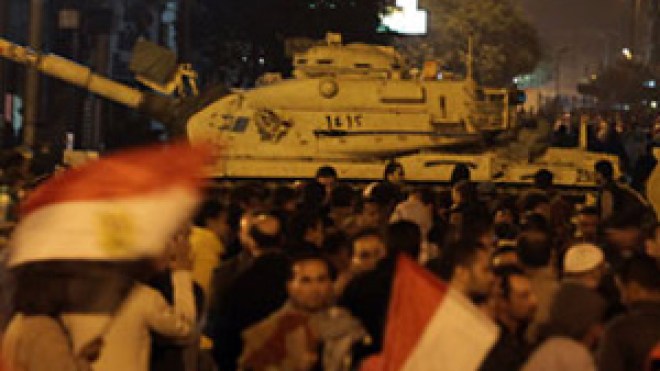 توقيف مسؤولين مصريين بتهمة اصدار امر باطلاق النار على المتظاهرين