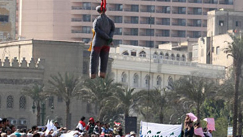 الثوار‭ ‬يحضرون‭ ‬لأكبر‭ ‬جنازة‭  ‬فى‭ ‬التاريخ