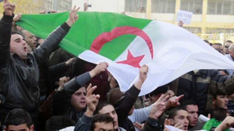 “تنسيقية التغيير” تطلب ودّ الطلبة والبطالين لدعم مسيرة 19 فيفري