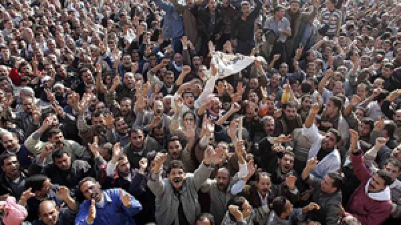 “لسنا مع النظام ولسنا مع الأرسيدي ولن نسمح لأحد أن يتاجر بمطالبنا..”