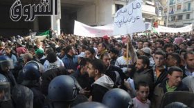 اعترافات بعض الموقوفين تكشف أنهم كلفوا بترديد شعارات الفيس المحل خلال مسيرة العاصمة