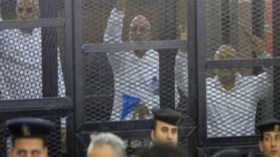 محكمة مصرية تحكم بسجن 126 إخوانياً