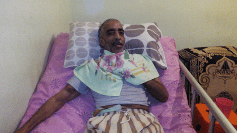 عائلة الممثل المسرحي مستور تناشد الجميع لنقله إلى الخارج للعلاج