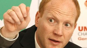 مشكلة الكرة الألمانية أن الطرب انتقل من الملعب إلى الحافلة!