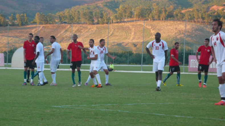 الاحتجاجات على التحكيم كادت توقف لقاء ليبيا مع نادي جندوبة