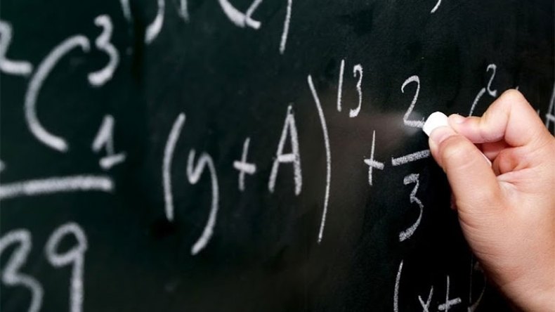 مراجعة كيفيات تدريس الرياضيات والانفتاح على اللغات الأجنبية