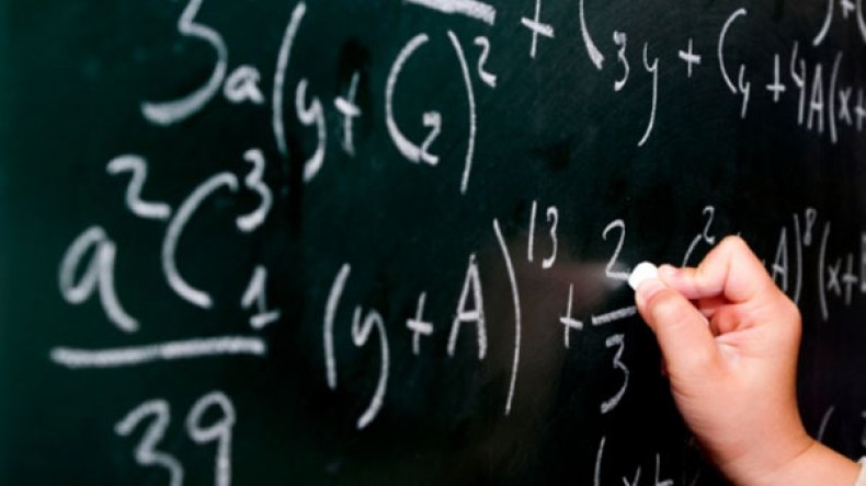تدريس المواد العلمية هو بداية لفرنسة المدرسة
