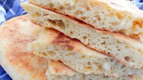 نساء تحولن إلى سيدات أعمال بفضل “خبز الدار”