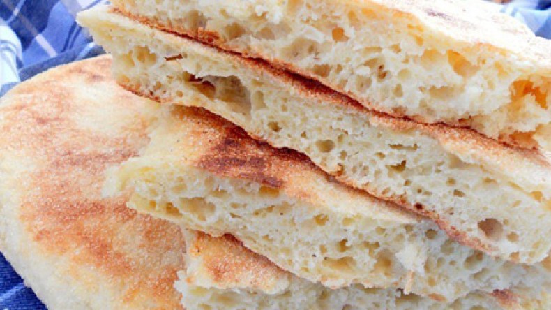 نساء تحولن إلى سيدات أعمال بفضل “خبز الدار”