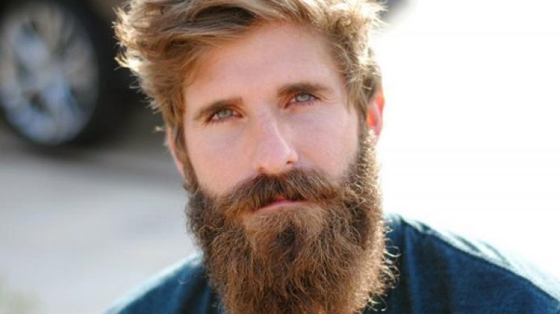 أكاديميون إنجليز يقترحون تجريم إطلاق اللحية