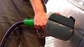 احذروا وقودا ممزوجا بالماء وزيوتا مغشوشة للسيارات