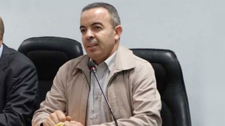 ما قيمة الأدب إن لم يخضع لتمحيص يفرز غثه عن سمينه