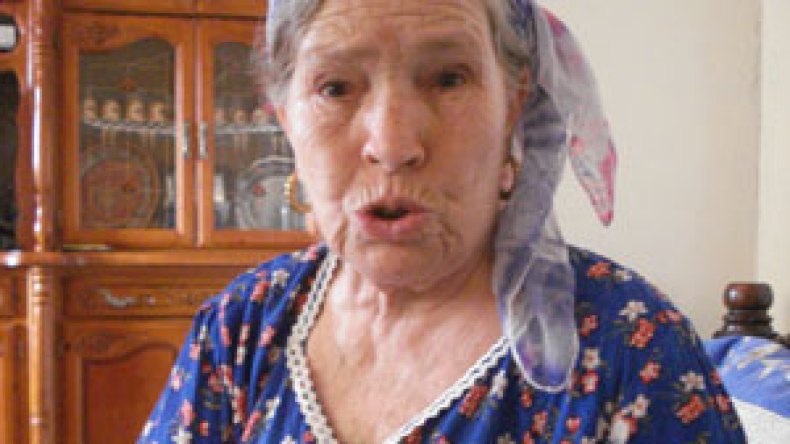 نزاع على منحة التقاعد من فرنسا بين شقيقتين بهوية واحدة