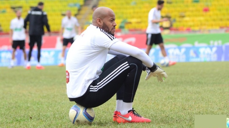 قرار يرفع معنويات مبولحي