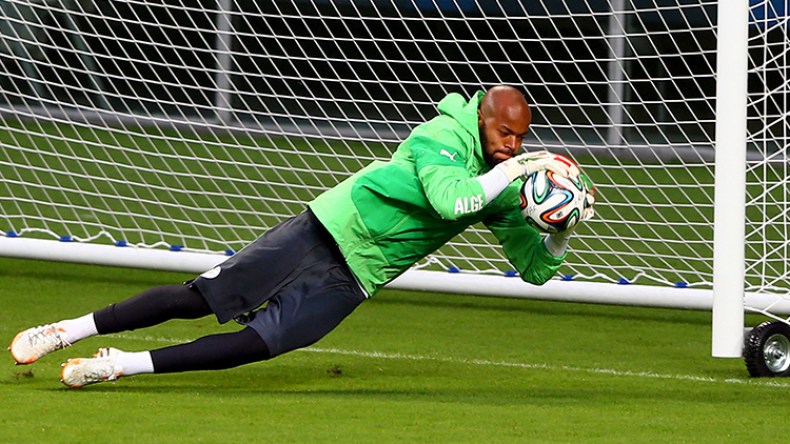 مبولحي: لست متحاملا على من استبعدني من المنتخب