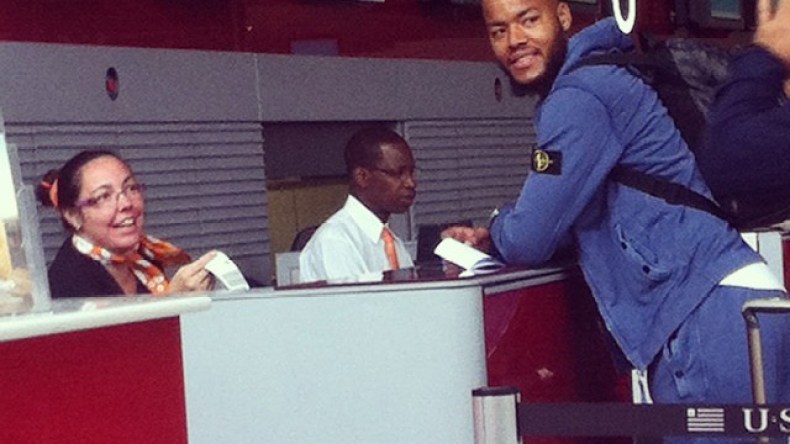 مبولحي يصل الثلاثاء وتعداد “الخضر” يكتمل