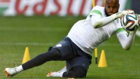 مبولحي وصايفى مدعوان لمباراة خيرية بالمدينة المنورة