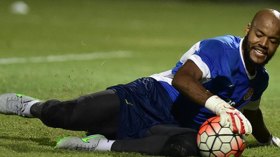 عقارب “مبولحي” إلى الدور الثالث!