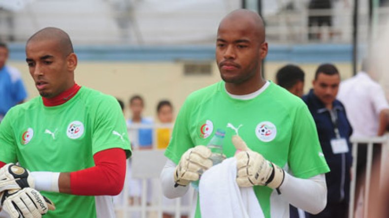 الخضر تدربوا دون قادير وتنافس شديد للظفر بمكان مبولحي