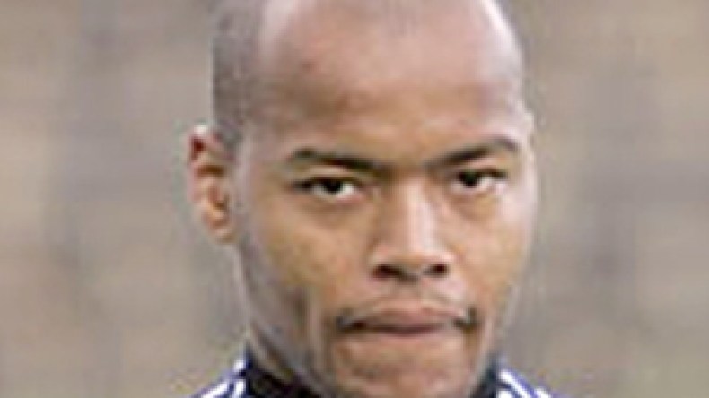 ‮”‬ليس‭ ‬لدي‭ ‬لأي‭ ‬مشكلة‭ ‬في‭ ‬السفارة‭ ‬وأنتظر‭ ‬الدعوة‭ ‬لإتمام‭ ‬الإجراءات‮”‬