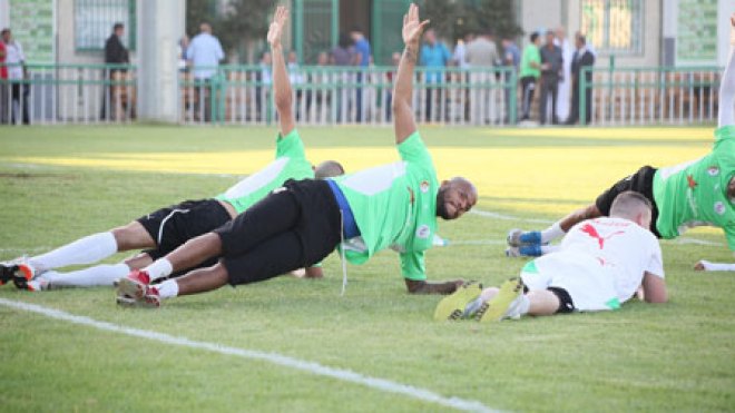 الفاف مستعدة لمساعدة بوزيد ومبولحي وبلفوضل سيؤهل قريبا