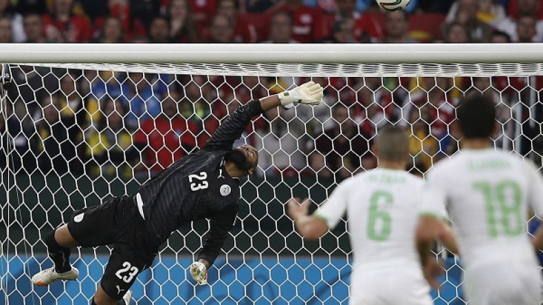 مبولحي: حارس بارع في مصاف العمالقة