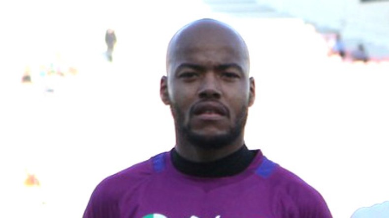 لومير ينتظر رد مبولحي لحراسة عرين السنافر