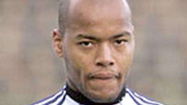 قال إن رئيس فريقه كاد يجن، مبولحي للشروق: سأكون من بين الحراس الثلاث في المونديال