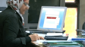 أبي في الدار.. أمّي في السوق!