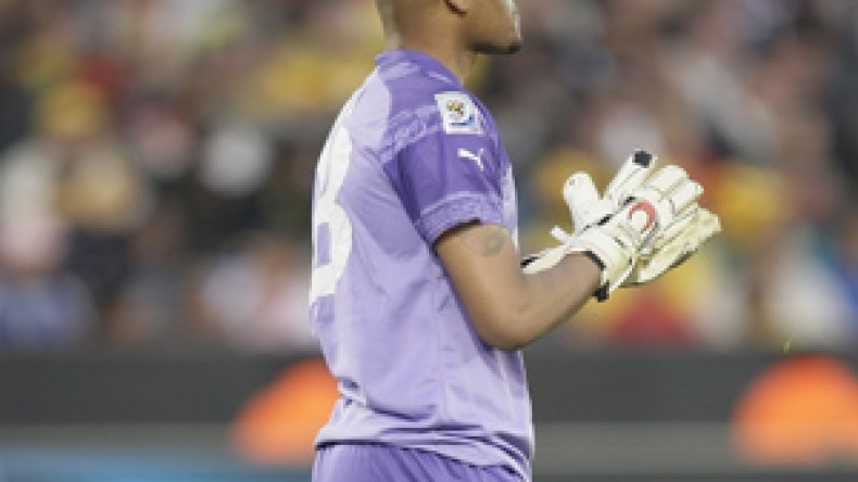 مبعوث‭ ‬نادي‭ ‬نيوكاستل‭ ‬عاين‭ ‬مرة‭ ‬ثانية‭ ‬مبولحي‭ ‬أمس‭ ‬